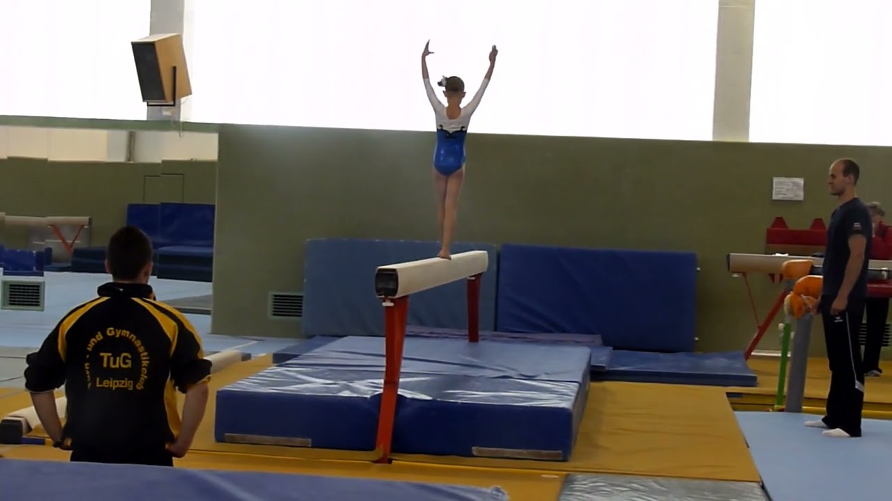 Landesjugendspiele 2011 _ Leonie Zado AK 7 _ Balkenübung