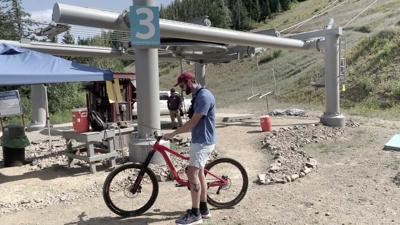 How to Load Your Bike On A Chairlift At Silver Mountain
