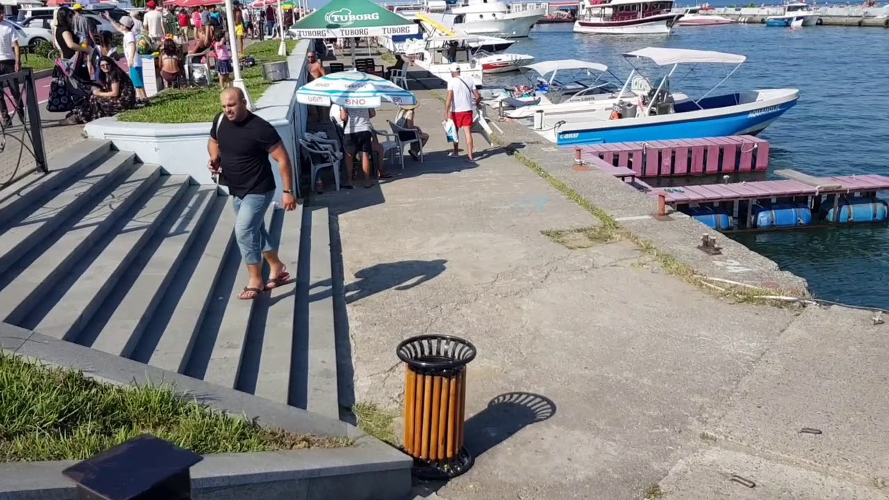 BATUMI - Istirahet ucun gozel sheher.