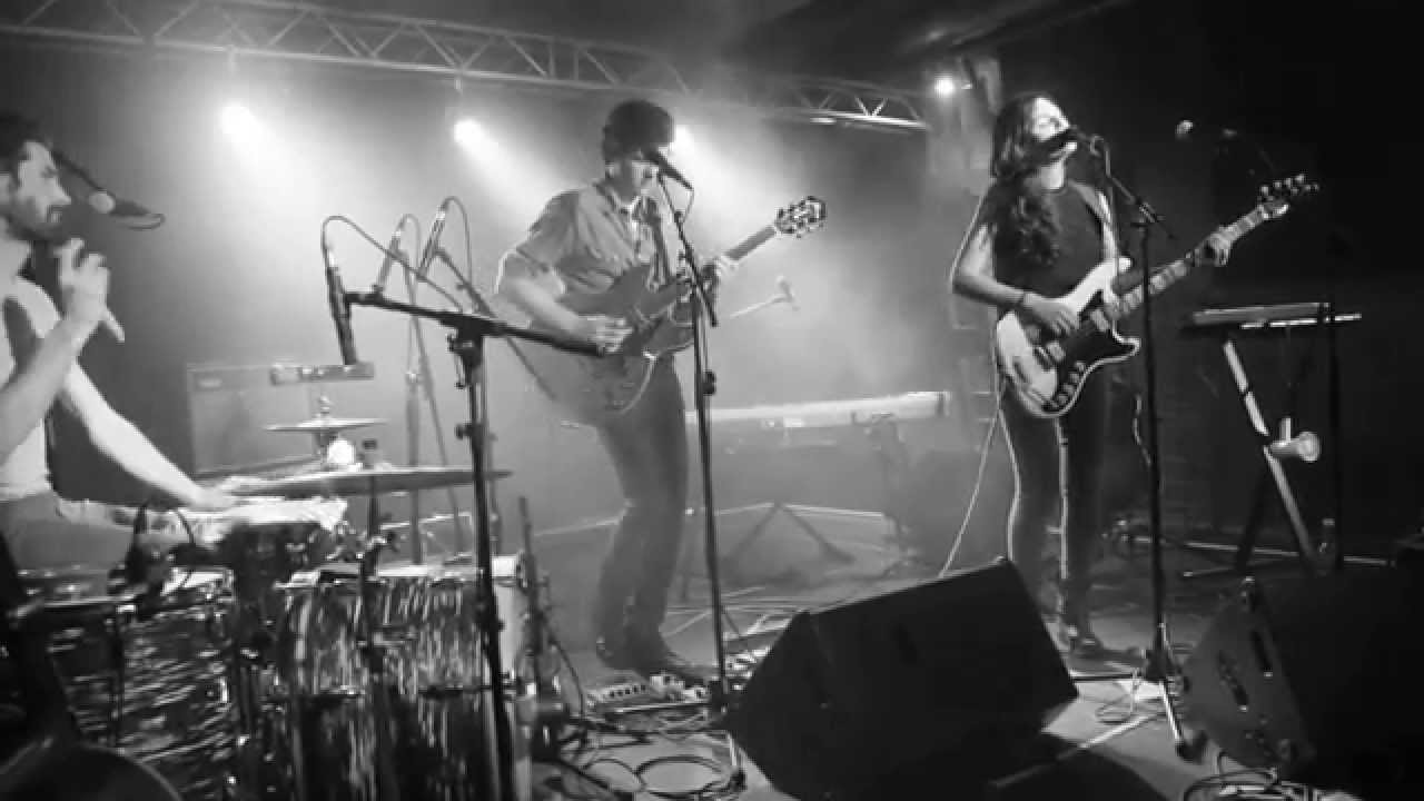 Anna F. - Unbelievable (EMF Cover live) | Essen Weststadthalle, 24.02.2015 | Black & White Session