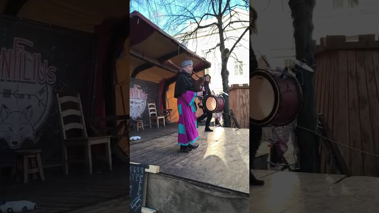 Iona played by Taravas (Angerspil) and Fin de Filou (Confilius) Mittelalter Weihnachtsmarkt Siegburg