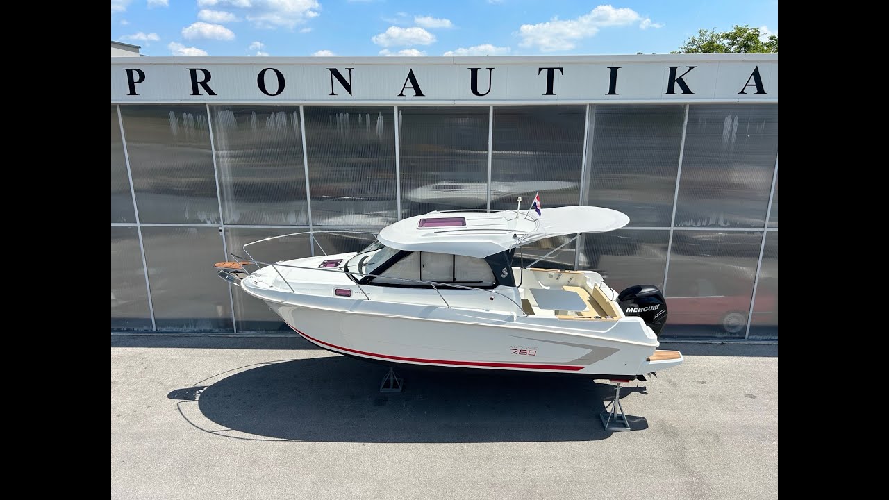 Beneteau Antares 780 with 52 hours for sale @pronautikacroatia