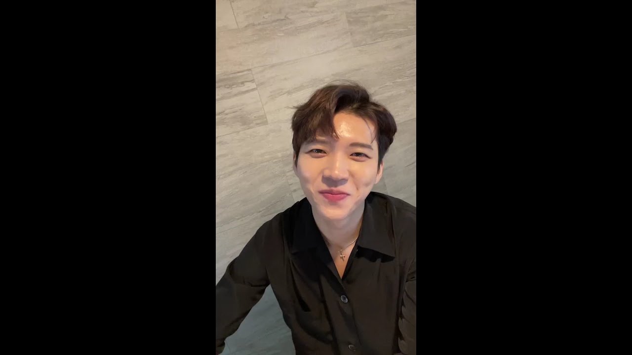 220327 남우현 인스타 라이브 [ 우현이의 일요일은 어떤가요🎵]