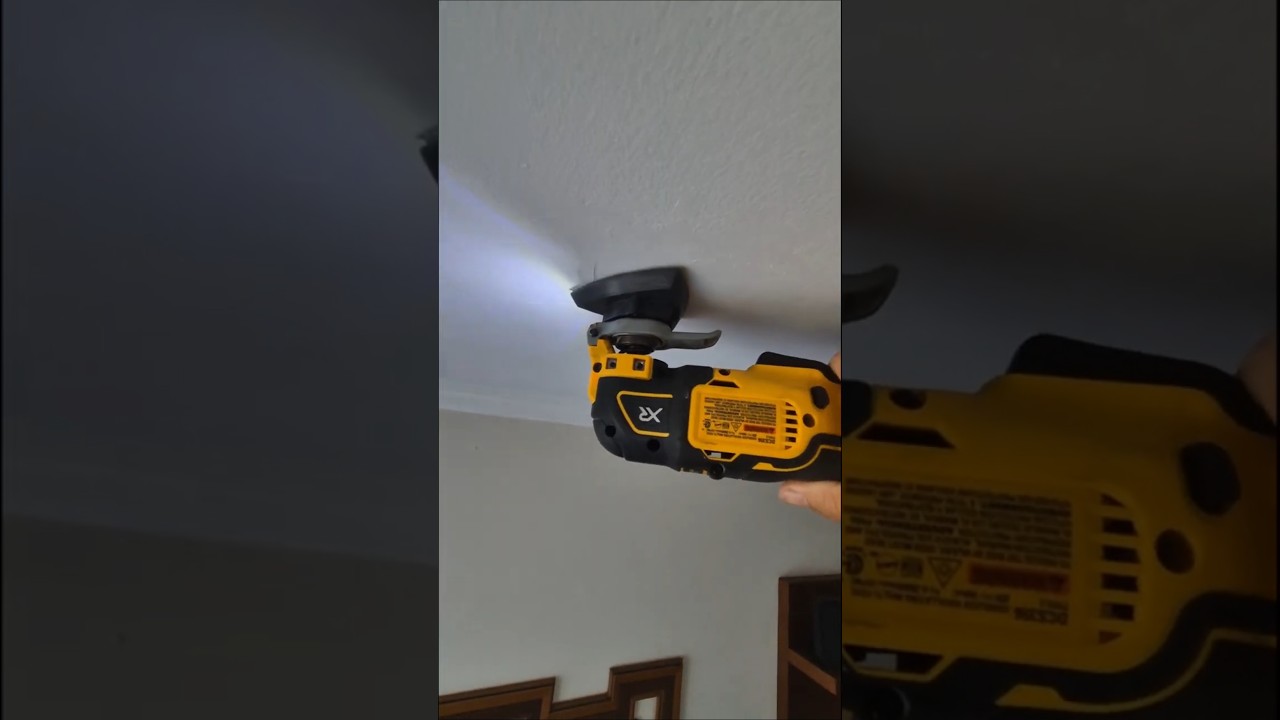 Lixando massa corrida com Estilo: Multicortadora 20V DeWalt DCS356B em Ação! ⚡