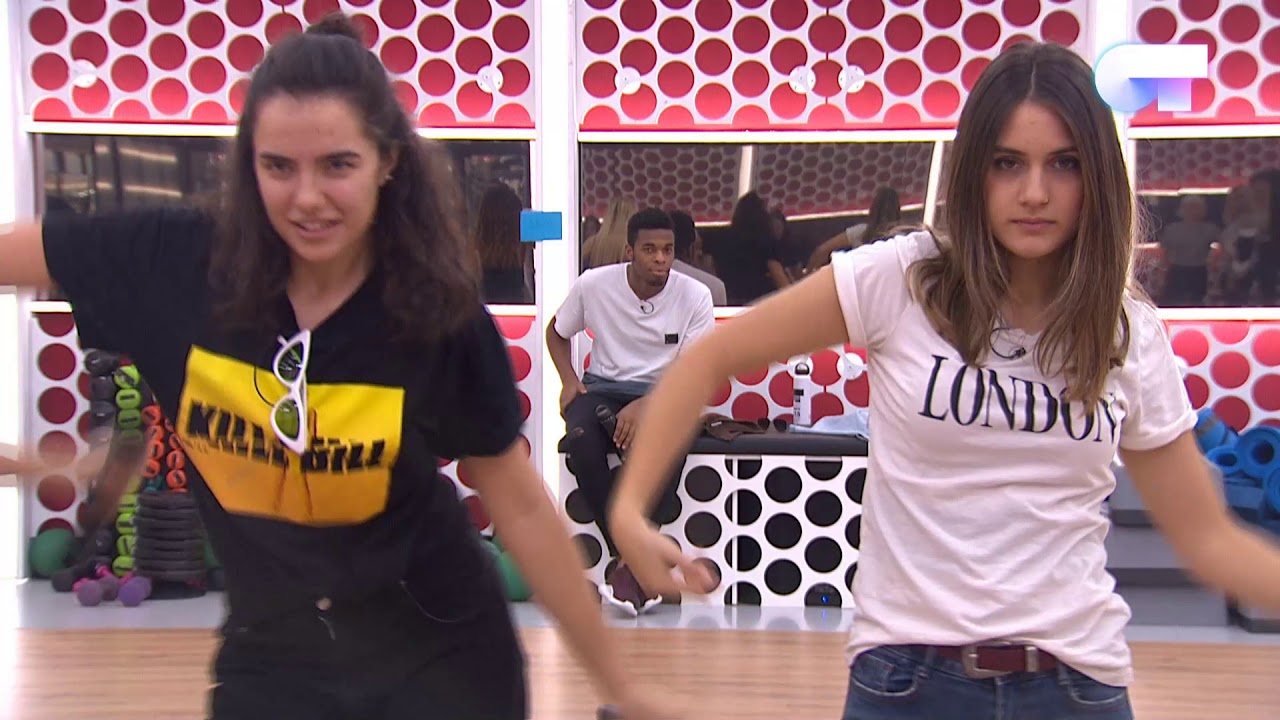 MARÍA, SABELA, MARTA y JULIA ensayan 