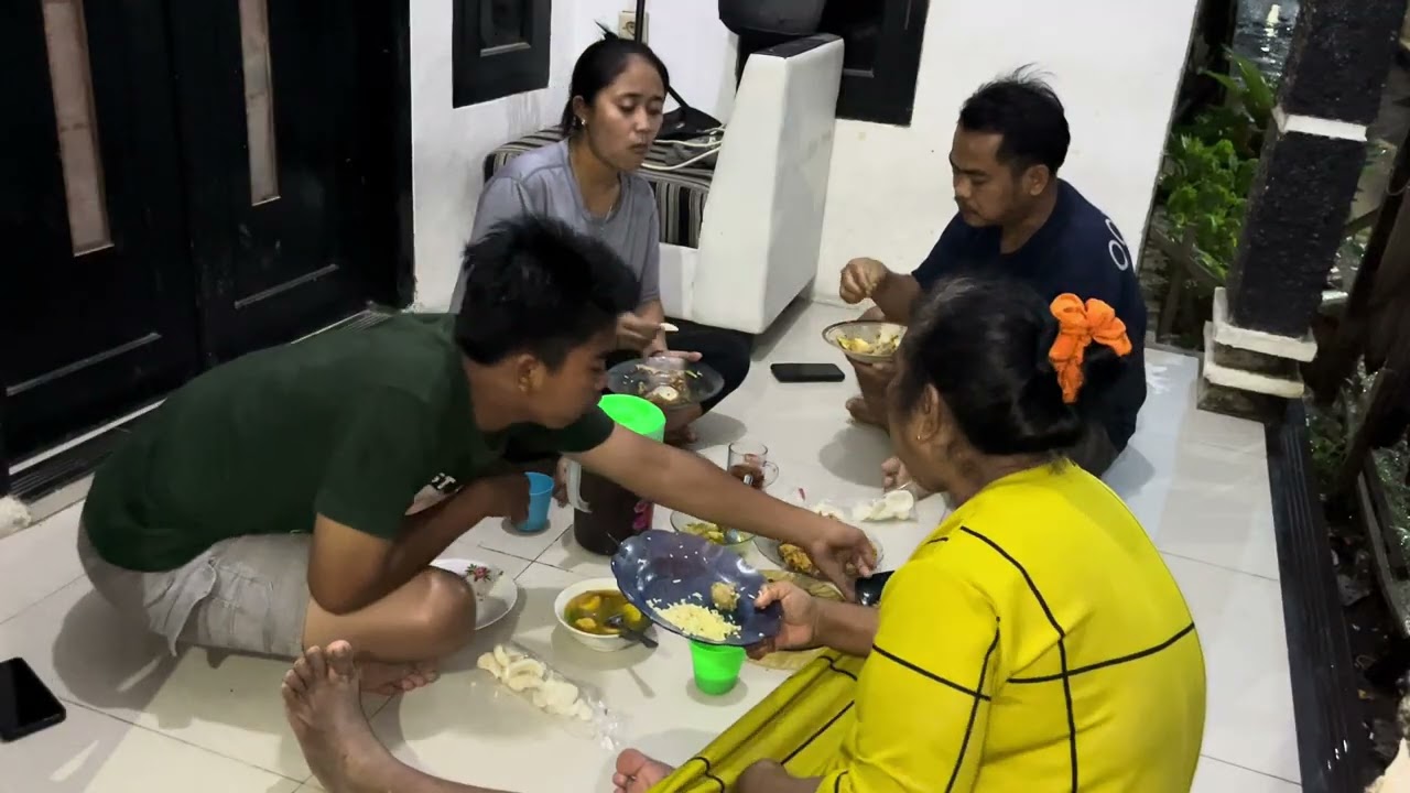 BUKA PUASA HARI KE -1 😍 thun 2026