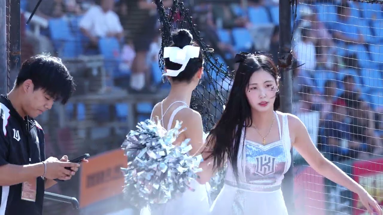 台日韓交流賽 KT wiz 啦啦隊女神們登場 