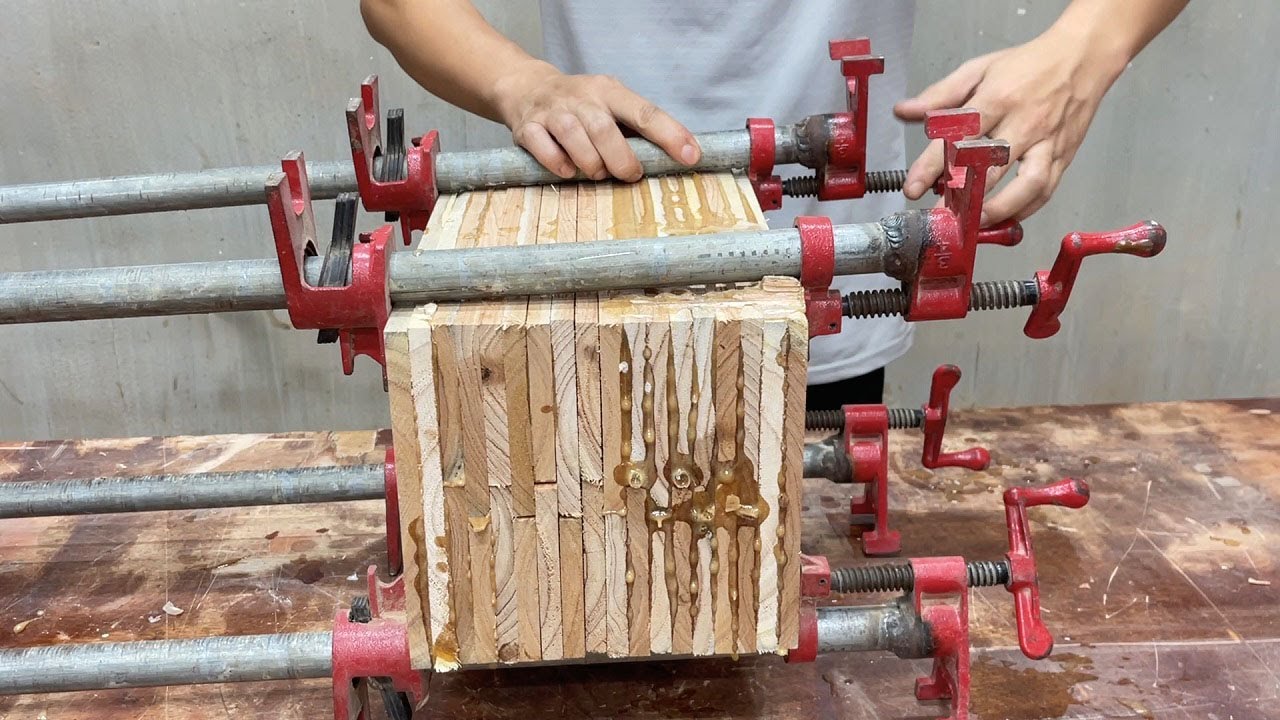 The Amazing Art Of Turning By A Carpenter // Recycling Scrap Wood Into A Masterpiece Vase