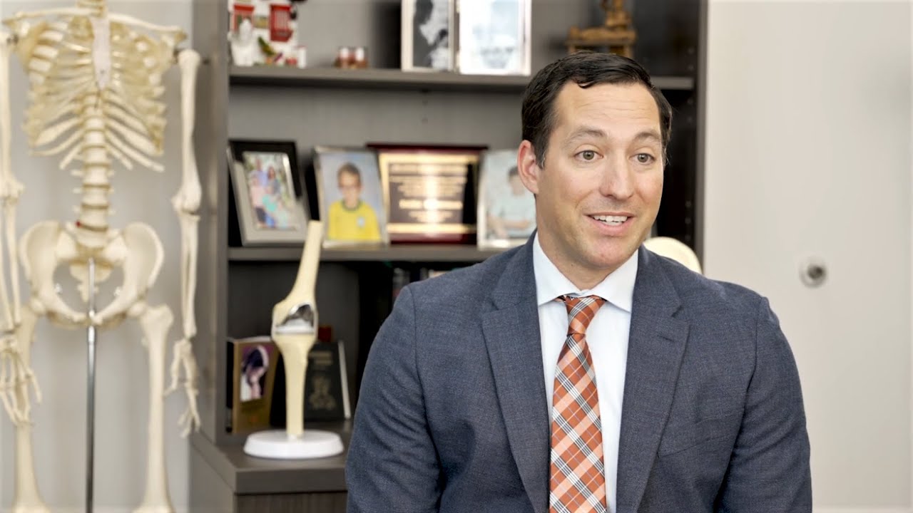 Meet Orthopedic Surgeon Dr. Edward Silverman