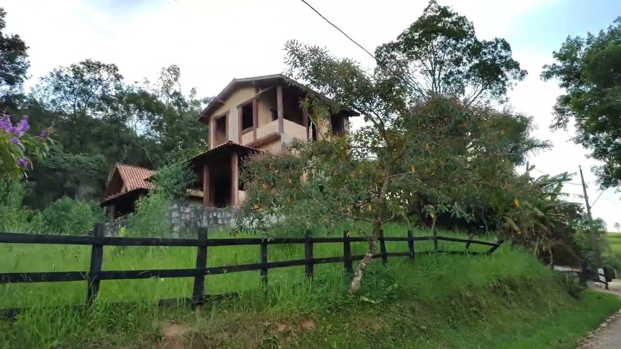 CIDADE DE RIO PRETO MG....