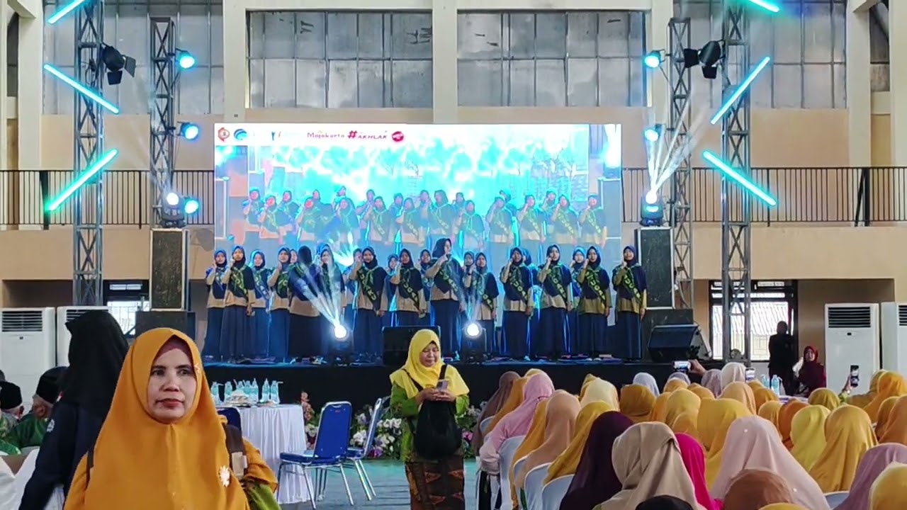 KALAM JAMA'I - SMP MUHAMMADIYAH 3 KUTOREJO - MILAD MUHAMMADIYAH 113 KAB. MOJOKERTO 