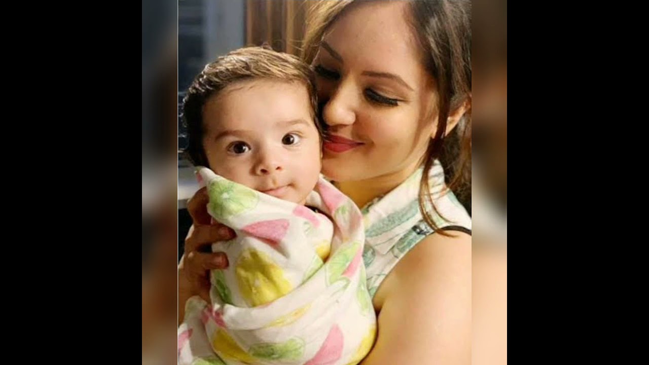 Puja Banerjee with his son 🧡💖💖💕♥️💚💝😍