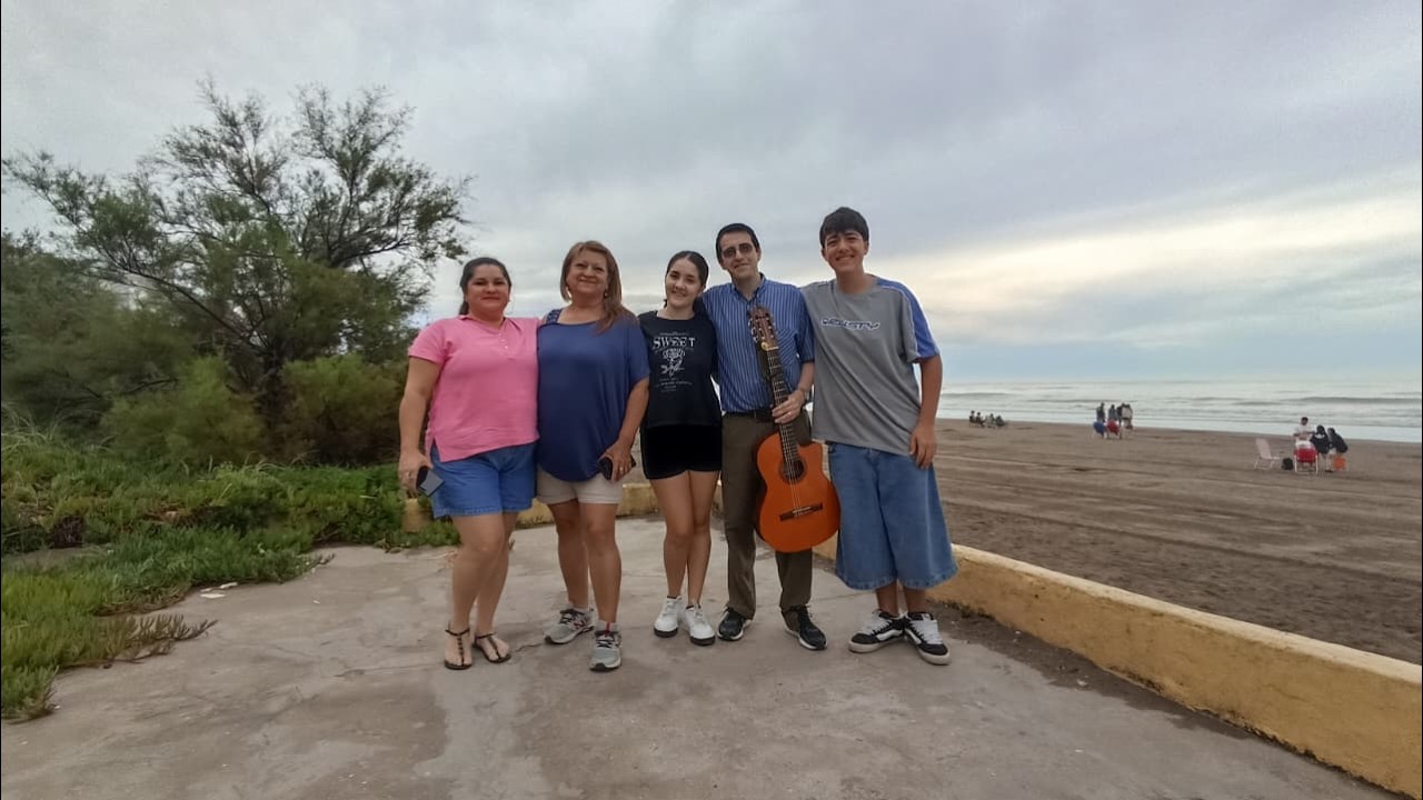 ESTABA CANTADO en EMOD