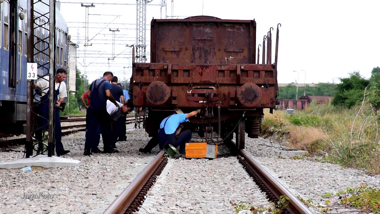 Stari vagoni idu na sečenje; Lajkovac, 30.7.2019. godine