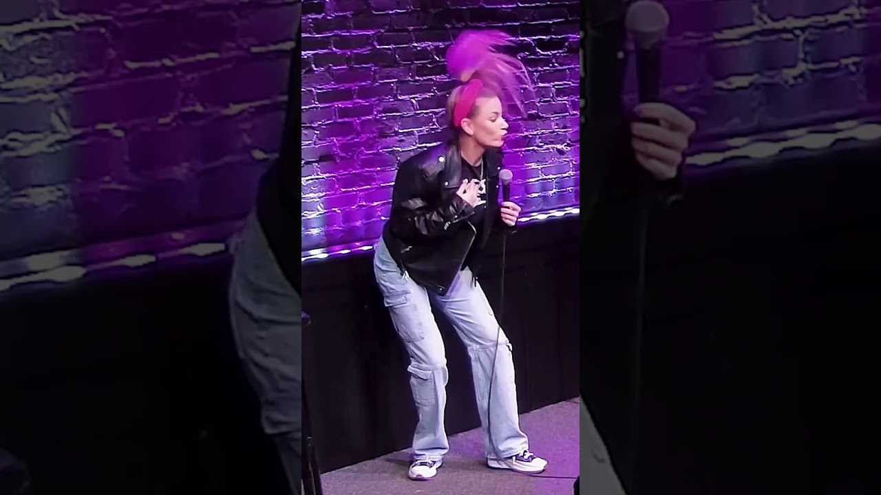 For the record: she has both parents. #Comedian #JessimaePeluso #StandupClips