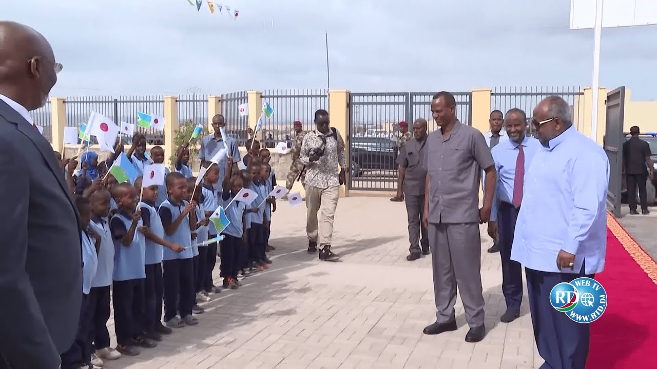 Le Président Guelleh procède à l’inauguration d’un important complexe scolaire à la Cité Nassib.