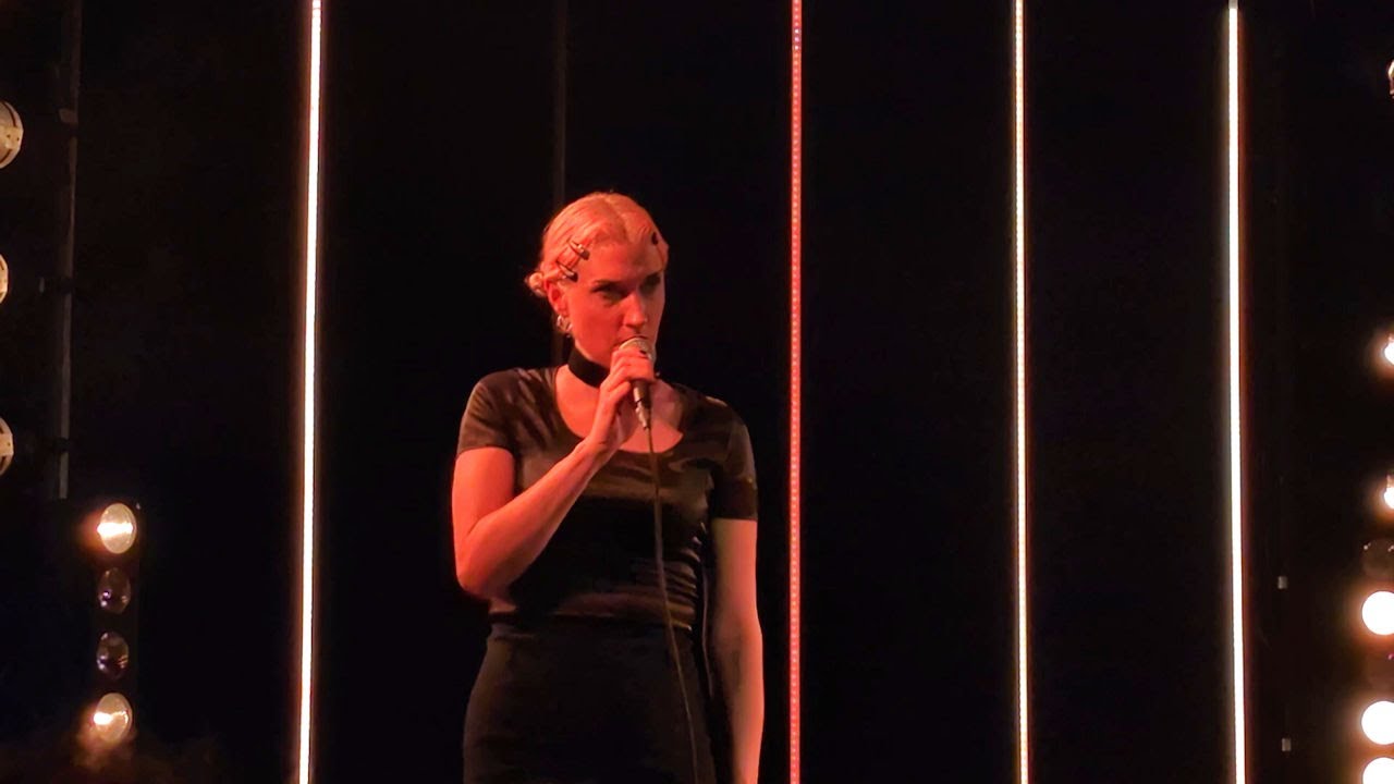 Molly Nilsson - Mountain Time - Live at Kuudes Linja, Helsinki, Nov. 14, 2025
