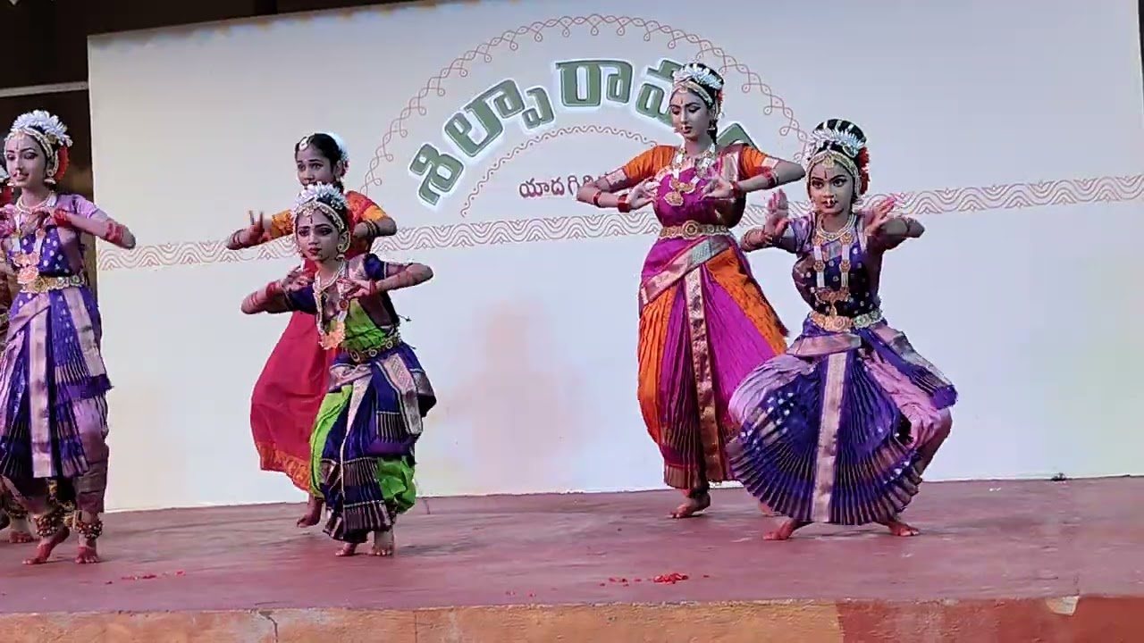 Ishika Sayam and team, disciples of Guru Bhavani, Kuchipudi dance at Mini Shilparamam, Yadagirigutta