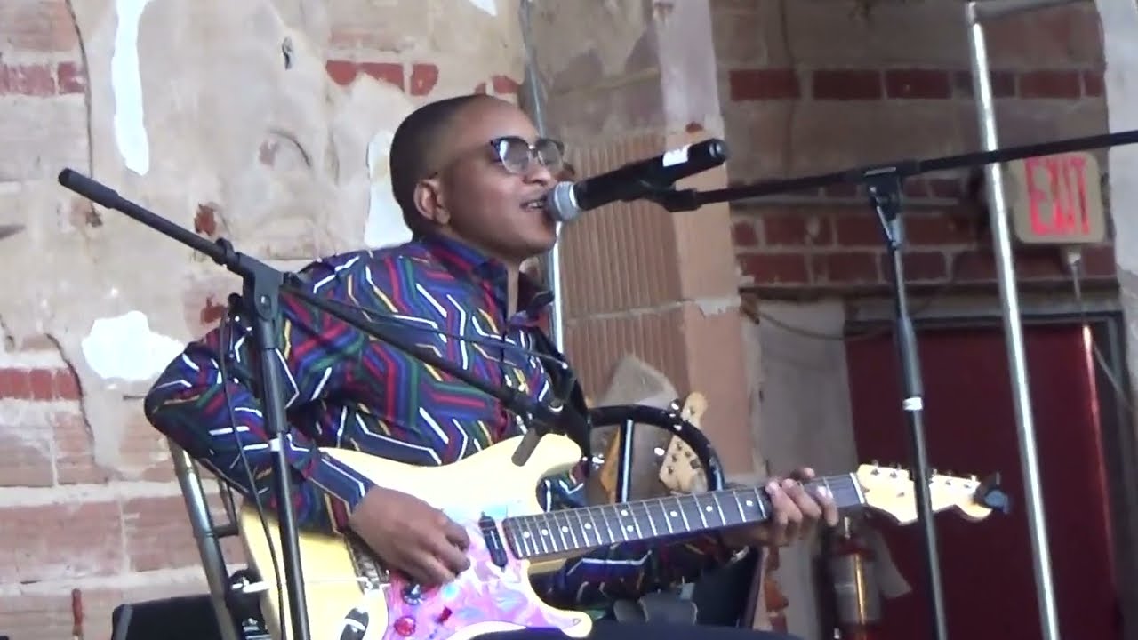 Harrell “Young Rell” Davenport - Clarksdale MS - Juke Joint Festival 2024 (1)