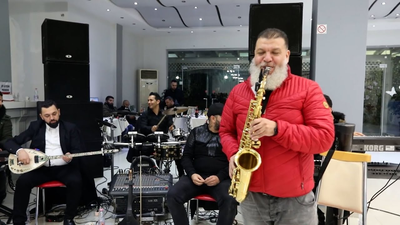 Tallava Muzik Live - Adi Sybardhi dhe grupi i tij