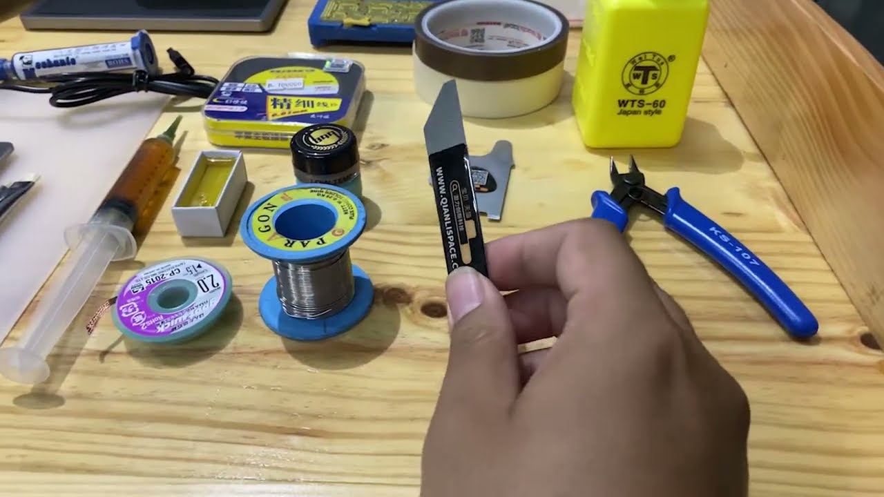 Alat/Tools yang Digunakan Untuk Kursus Service IPhone