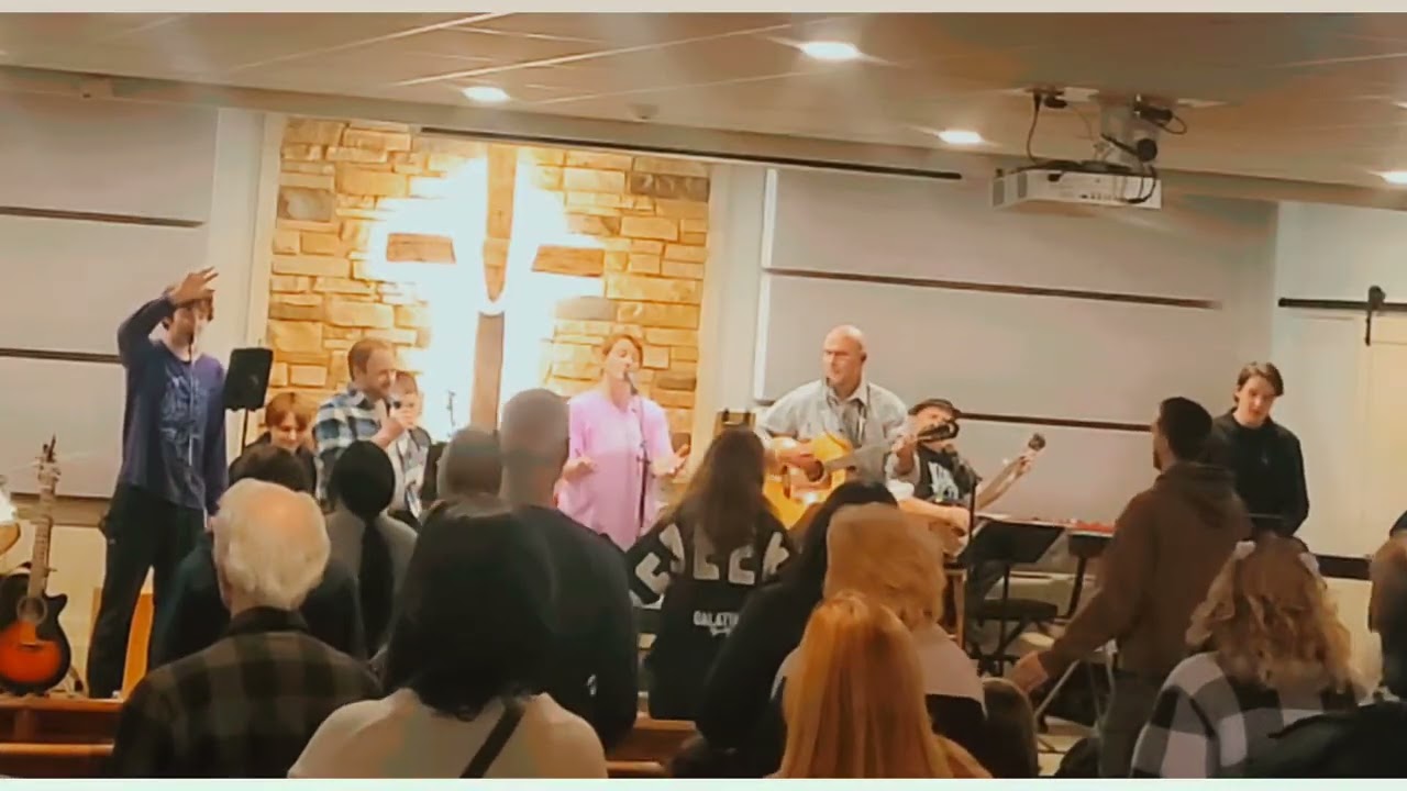 What A God - SEU Worship (MuddyBoots) 