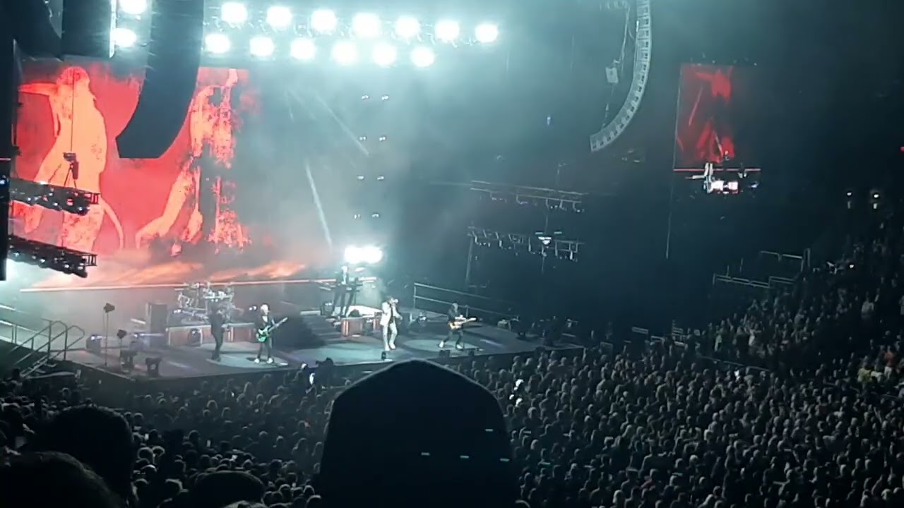 Duran Duran - "A View To A Kill" live at Mortgage Matchup Center in Phoenix 1/5/2026