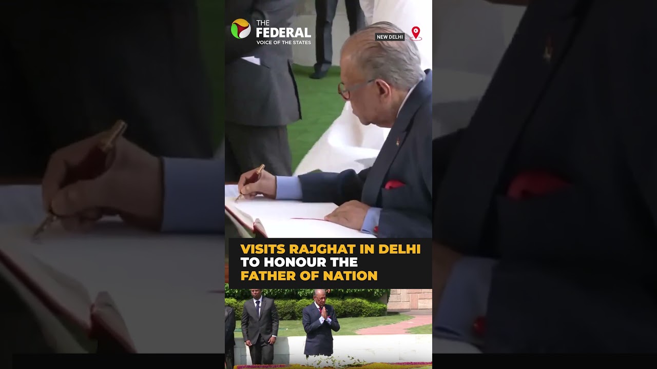 Mauritius PM Navin Ramgoolam pays tribute to Mahatma Gandhi | #shorts