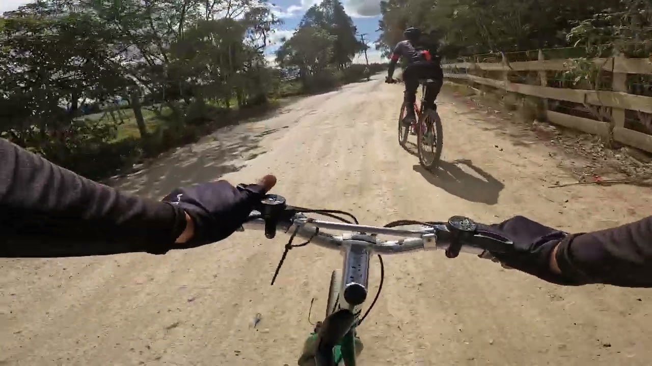 Vía De Mondoñedo Hacia Canoas. Mosquera, Cundinamarca (Atajo Hacia Bosa)