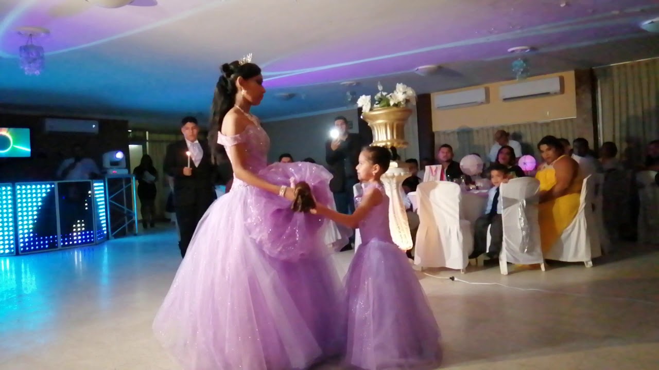 XV años Stefania