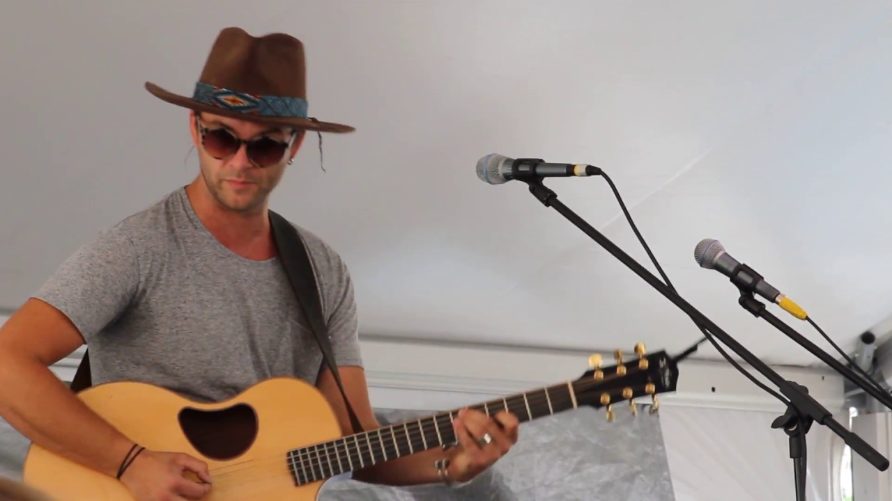 Keith Harkin of Celtic Thunder singing 