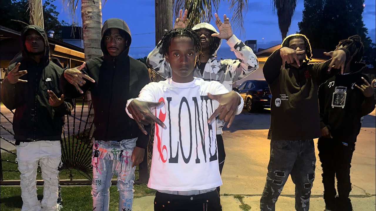 Lil $herm ведёт нас в самый ОПАСНЫЙ район Восточного Бейкерсфилда | Feliz Drive ￼