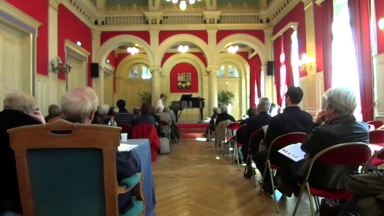 Mikhail Dubov plays Grieg - Brooklet (Paris, 2014)