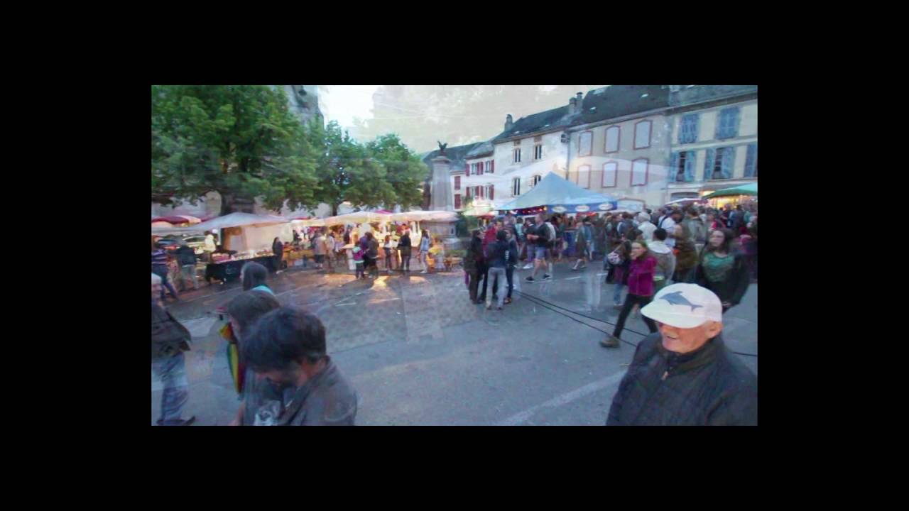 March&eacute; nocturne &agrave; Massat