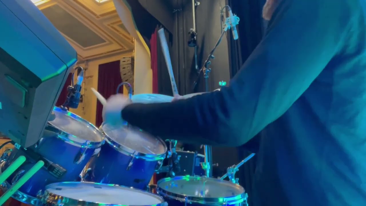 Irate Caterpillar – Drum Solo (Soundcheck) – Hugh Cornwell / Robert Williams | Windsor McGilvray