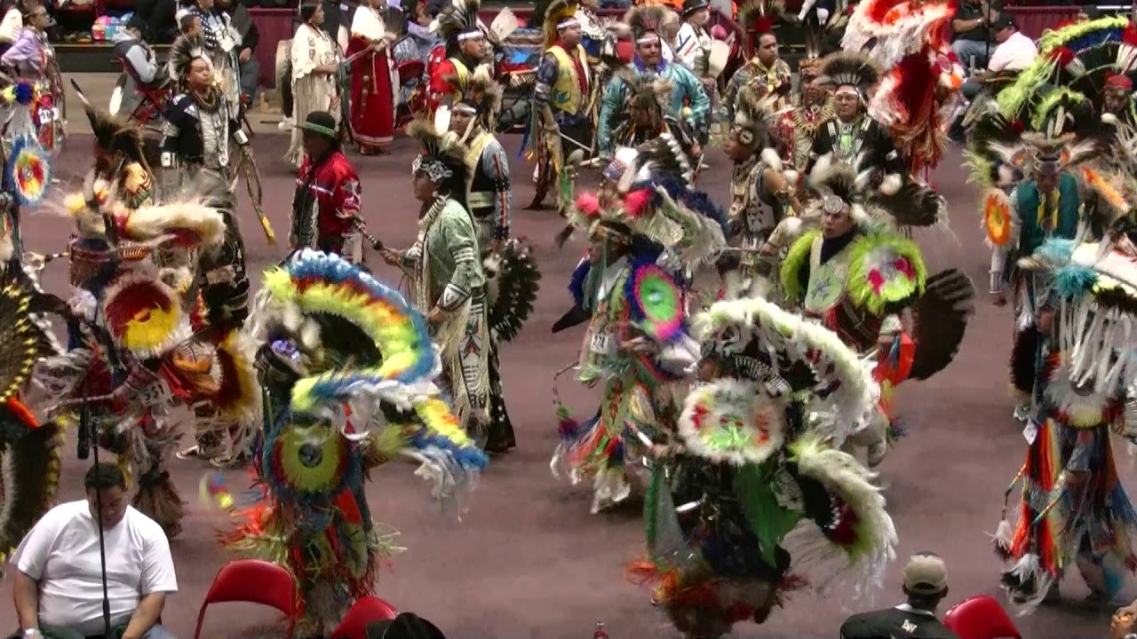 Grand Entry Saturday - He Sapa Wacipi Na Oskate 2019