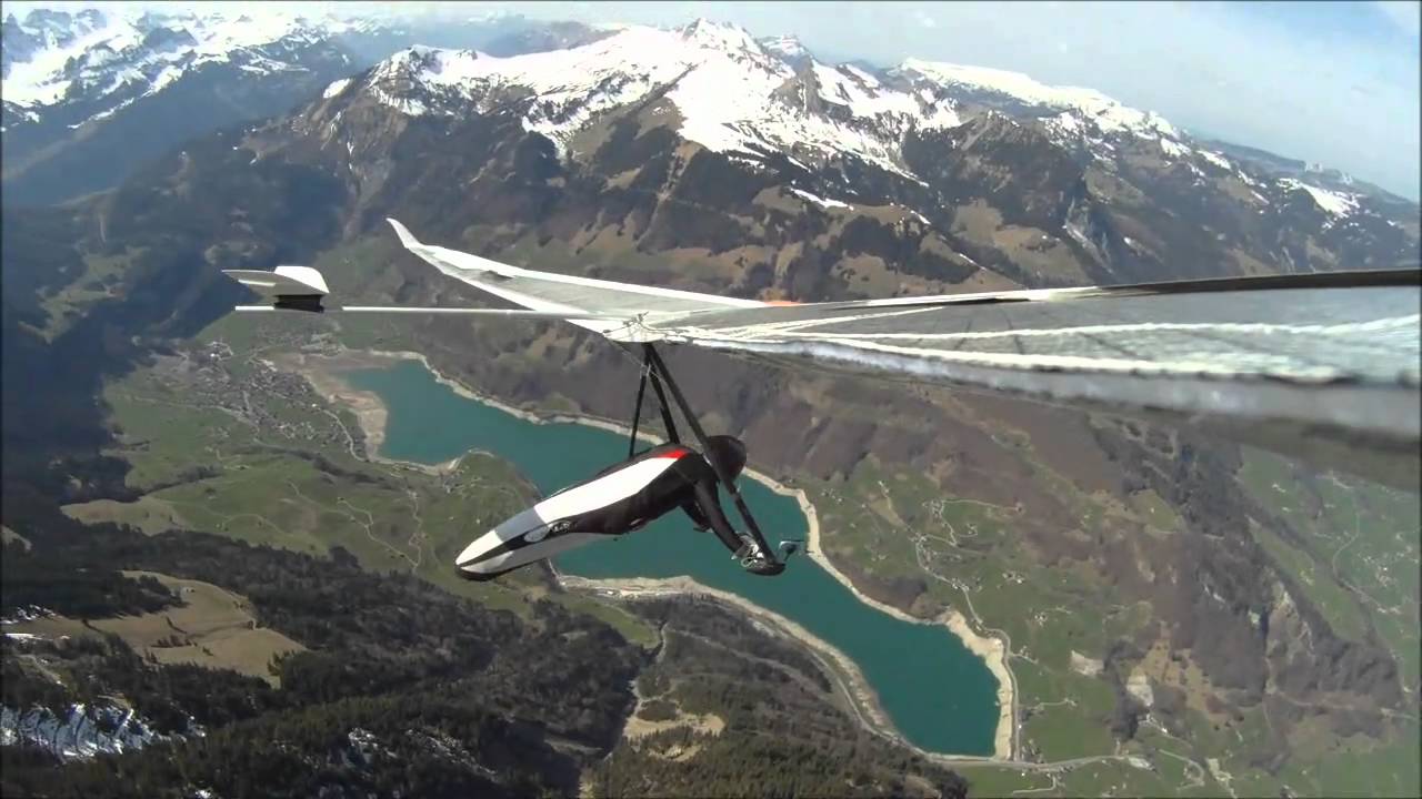 Atos VR - Distance flight across the snowy Swiss Alps.