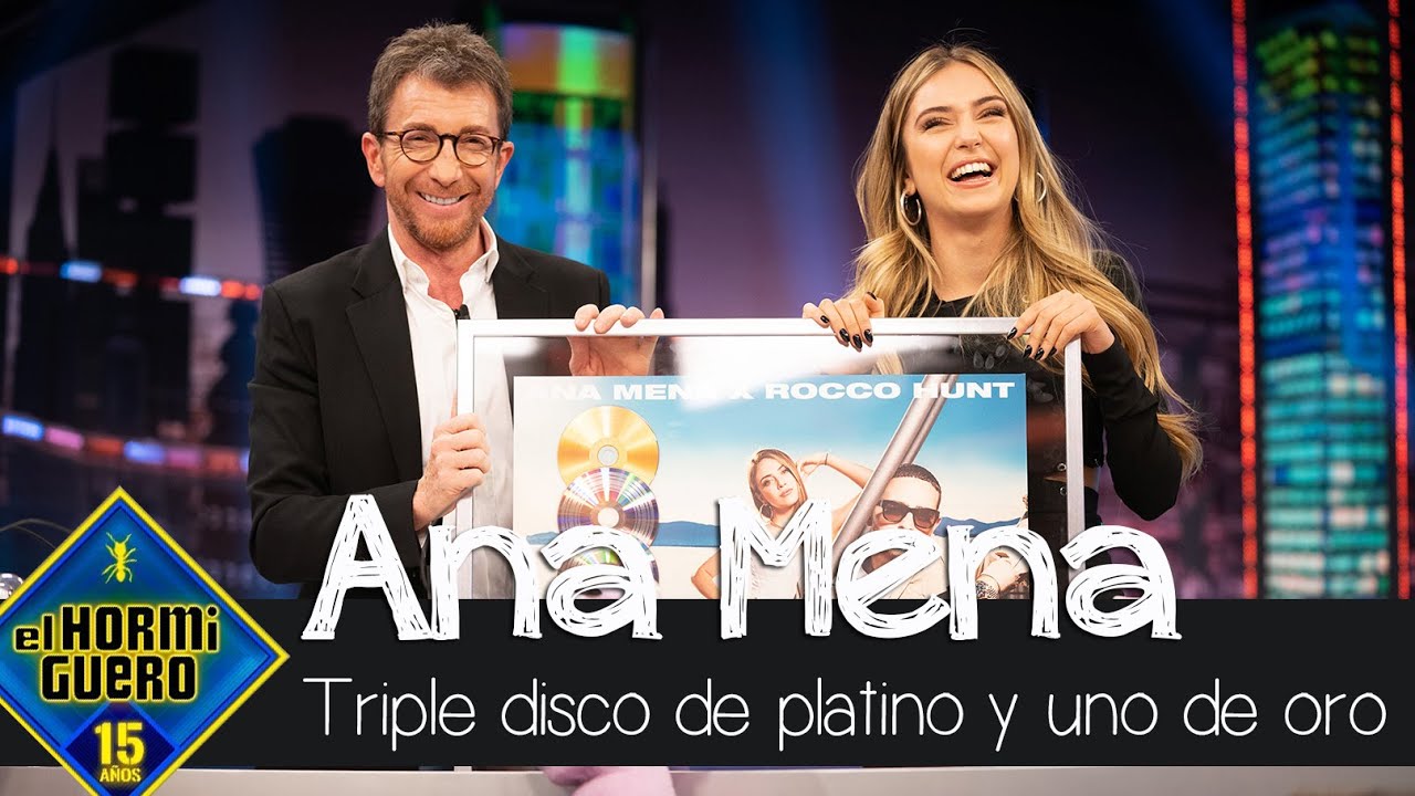 Ana Mena recibe Triple Disco de Platino y Disco de Oro por 'A un paso de la luna' - El Hormiguero