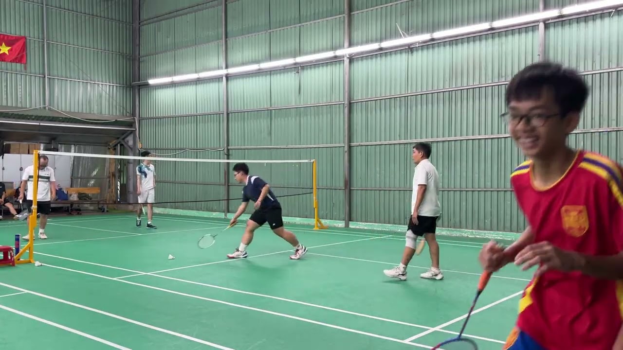 Đang đánh đứt lưới hên ko phải m1 :))