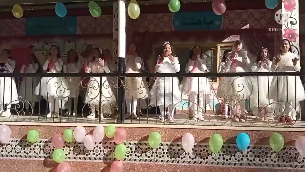 احتفالات مدرسة باحثة البادية بعيد الام اغنية امى يا نور بيتنا