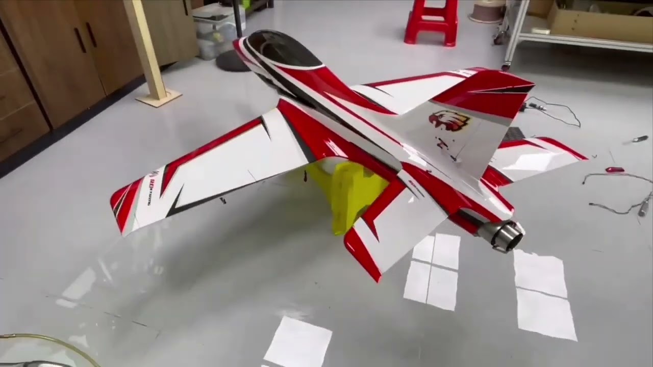 Skywing RC 1.8M Falcon Jet