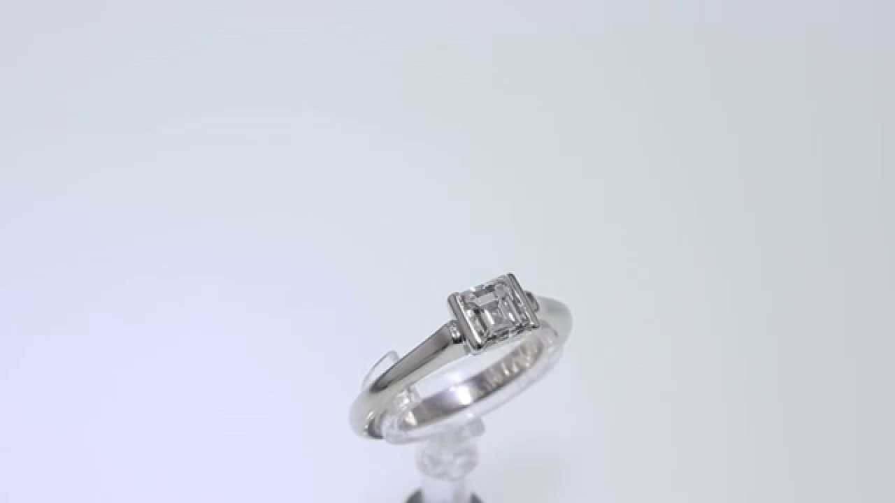 Step Cut Diamond Solitaire Ring in Platinum M1699