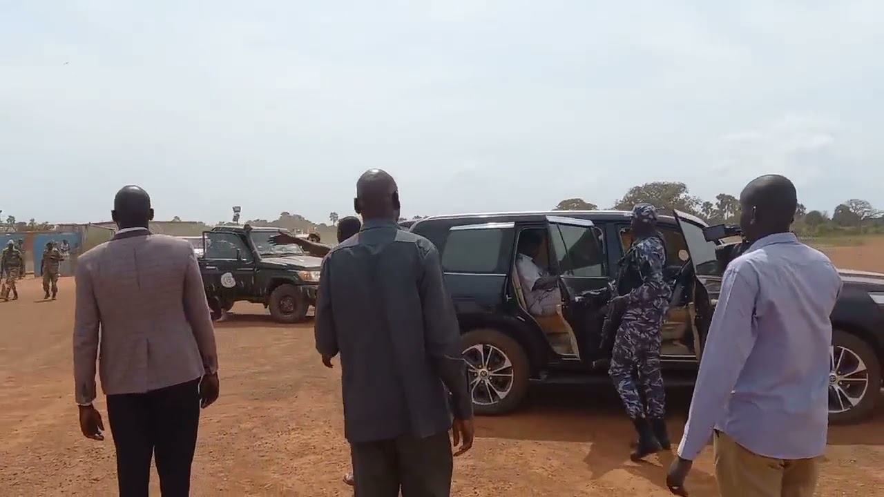 Farewell of Spiritual Leader Ajiingdit Cyerdit Deng by Governor of Warrap State in Kuajok.