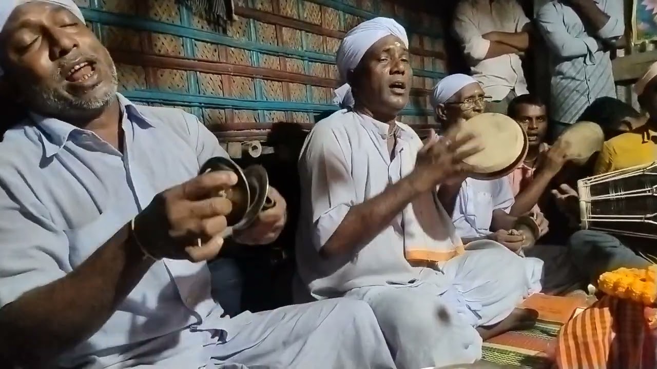 ঘর রে আঙ্গানায়ারে সখীয়া লাগে লা রে উদাসো রে😔