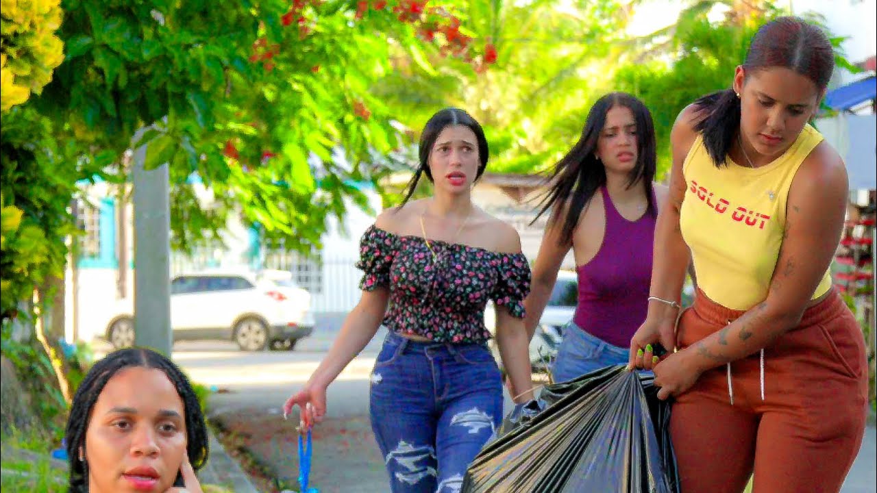Vecina le tira la basura al frente de la casa a su vecina 🤬🗑️ #historia #reflexiones #viralvideo