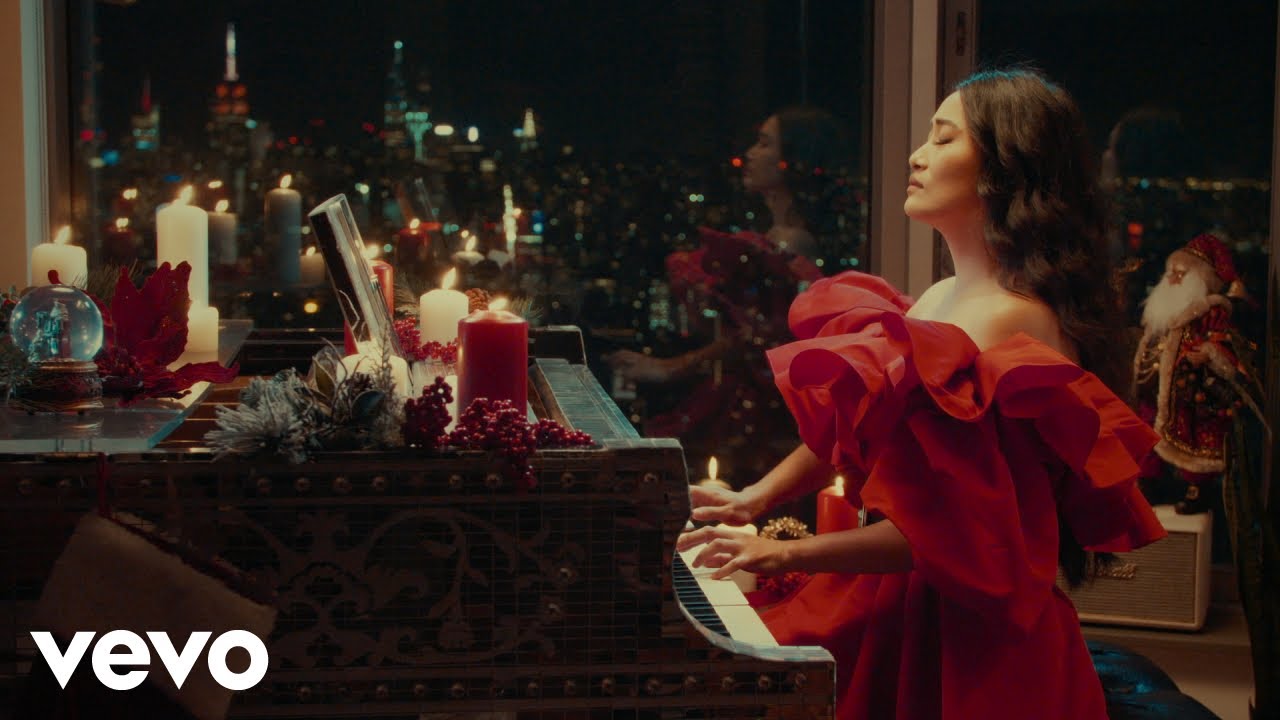 Chloe Flower - At Home with Chloe Flower | Christmas Tree by V of BTS