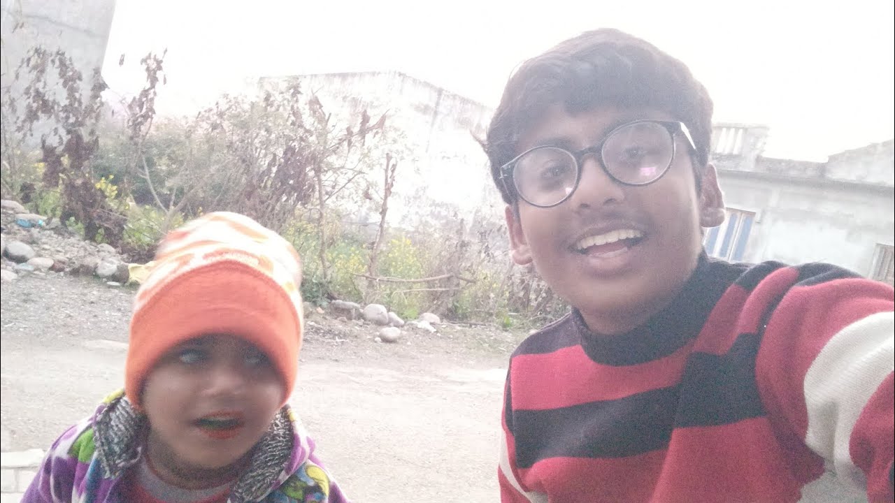 Gali mein Khel bacche#dailyvlog #like #vlog#yash
