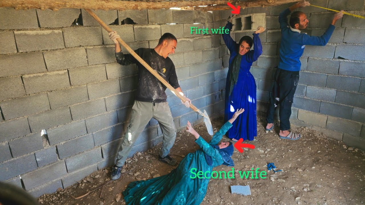 Battle over building a hut! Fierce argument between spouses