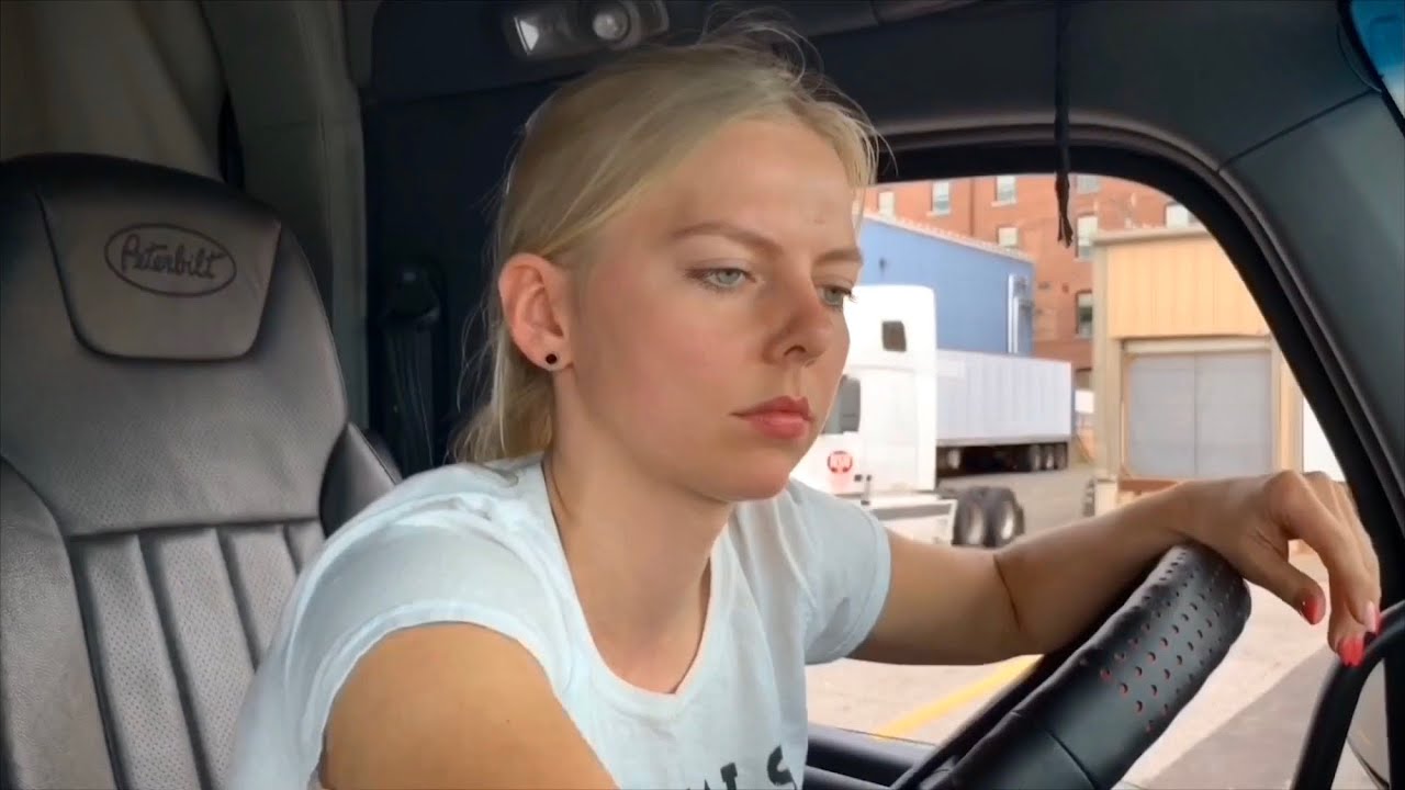 Dwie wizyty ciężarówką w Portland Maine USA Karolina Guga Trucks Freightliner Cascadia Peterbilt 579