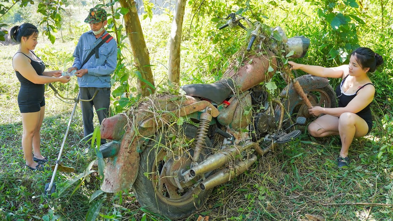 Girl Restores An Antique Motorcycle Abandoned In The Forest – The Journey Of Revival Begins